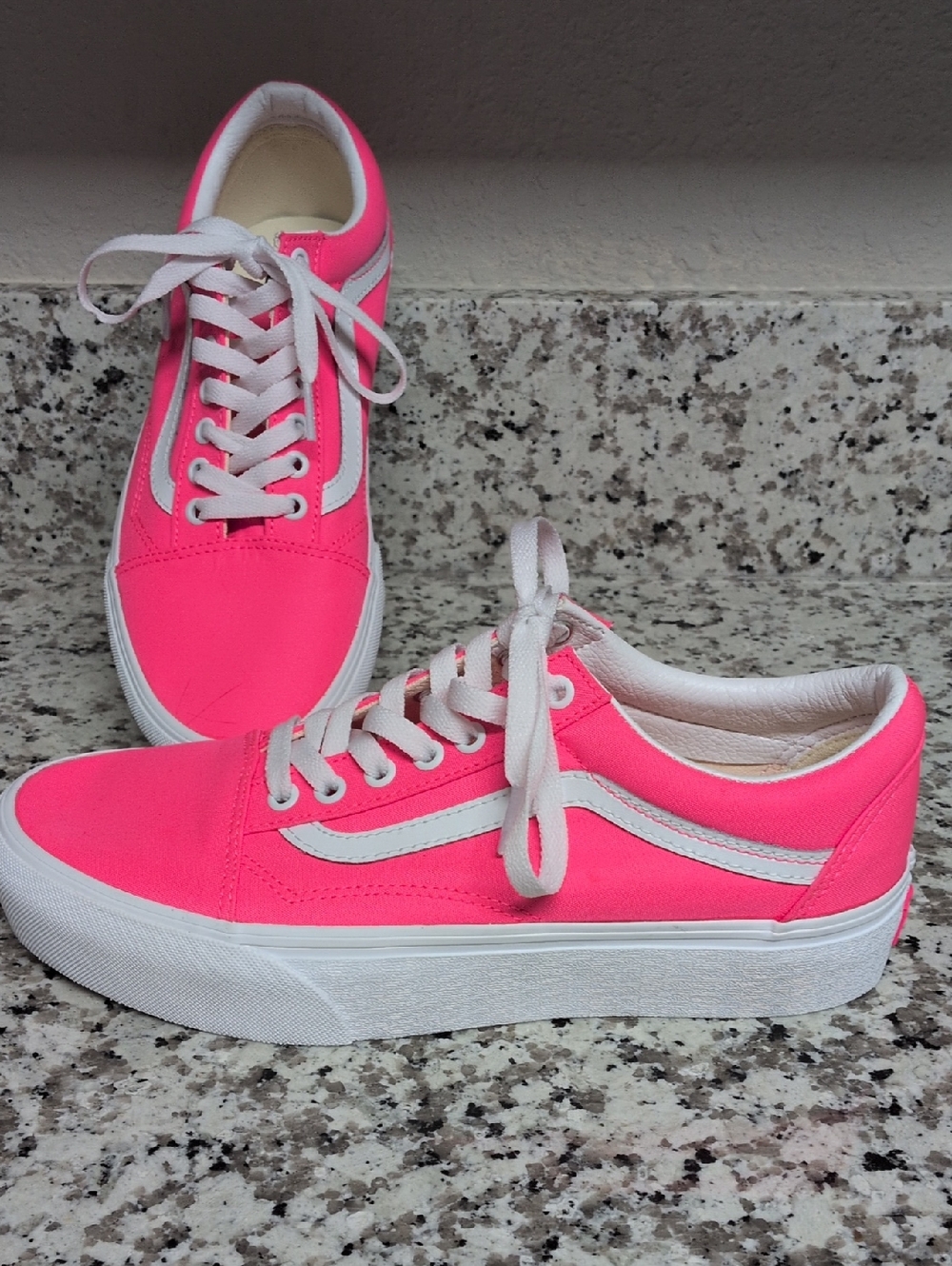 CUSTOM RARE Vans Old Skool Neon Pink Platform Sneakers Women's Sz 10.5 NEW